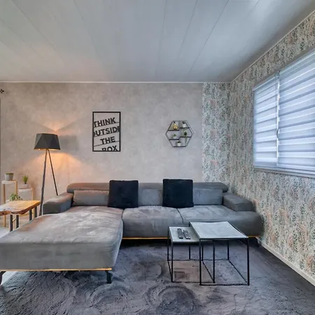 بيت للعطل Amelie F5 Avec Stationnement Val-de-Reuil